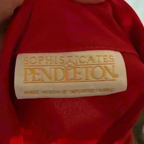 Vintage Pendleton Sophisticates Red Polyester Top Ruched Button Neck Blouse 10 - Picture 2 of 11